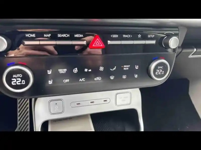 Hyundai Ioniq 9 110 kwh - 428ch htrac performance calligraphy — photo 12