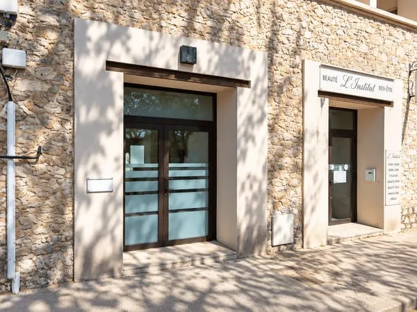 Local commercial 2 pièces 50 m²