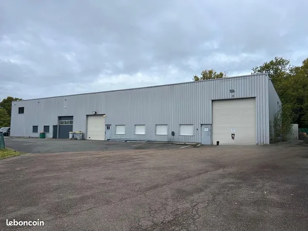 Chambre froide, stockage & bureaux à louer — 77 Fontainebleau / Vulaines