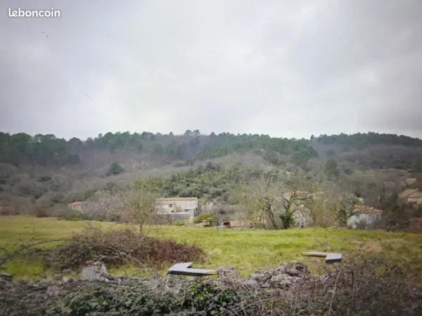 Terrain 847 m² Saint-Martin-de-Valgalgues