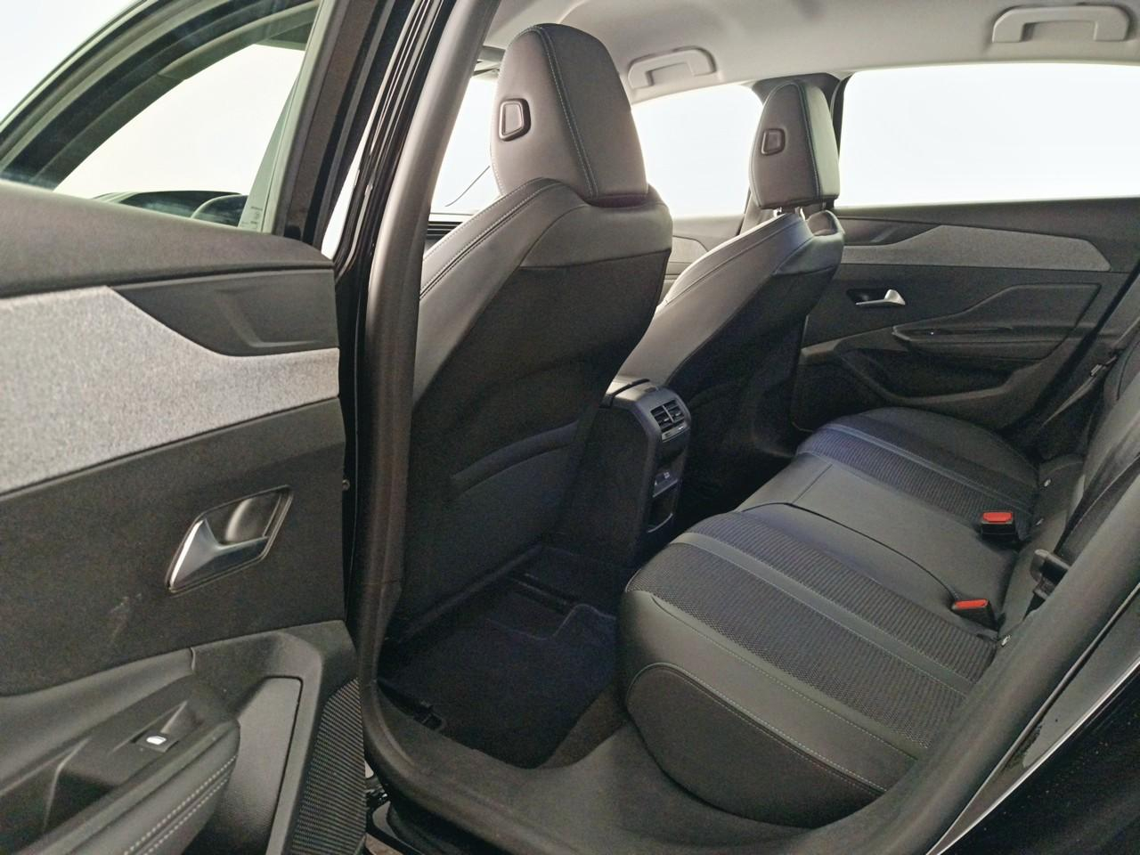 Peugeot 308 bluehdi 130ch s&s eat8 allure — photo 18