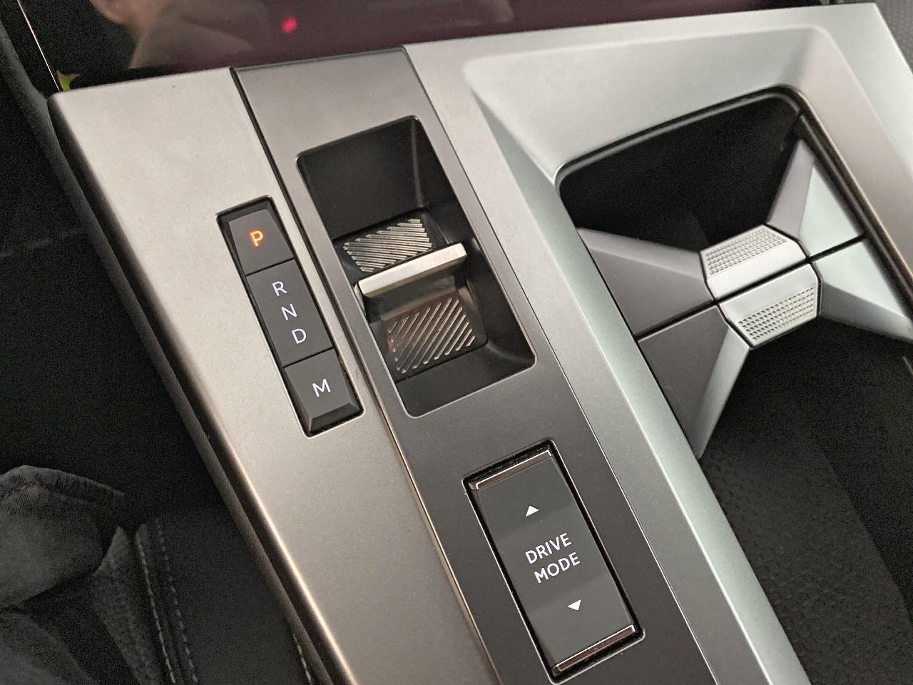 Opel Grandland 1.2 turbo hybrid 145 ch e-dct6 gs — photo 15