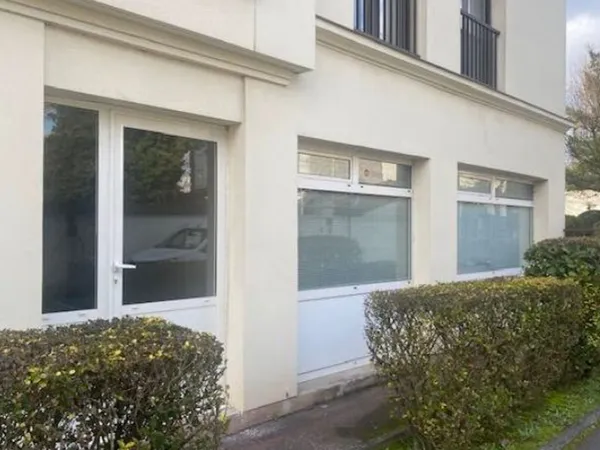 Local commercial 44 m²