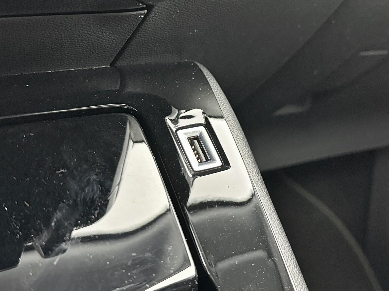 Peugeot 2008 puretech 130 s&s eat8 roadtrip — photo 29