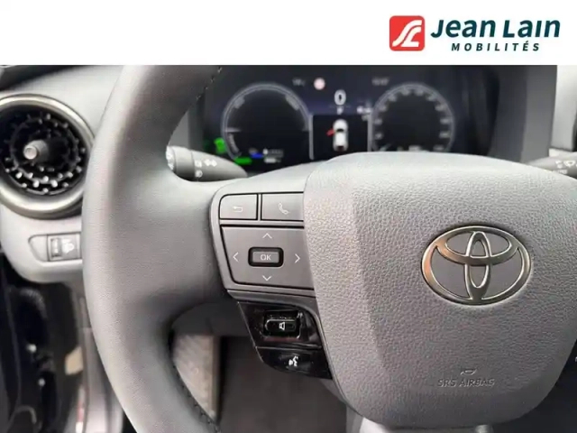 Toyota C-Hr hybride rechargeable 225 — photo 12