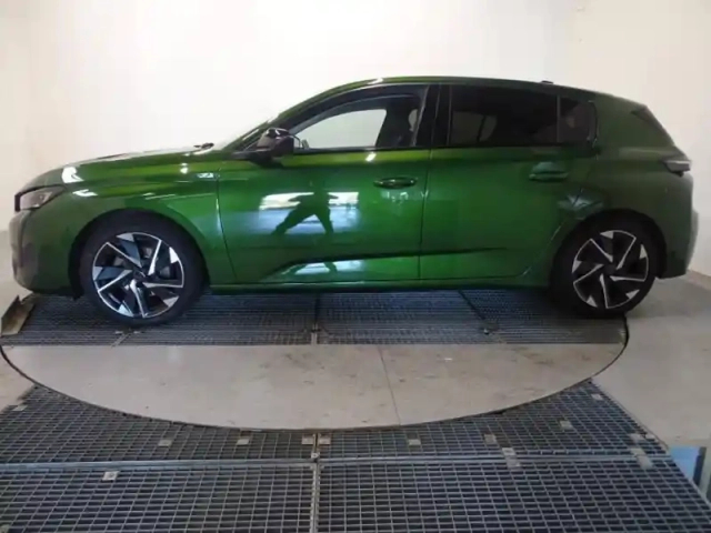 Peugeot 308 1.2 puretech 130ch s&amp;s allure pack — photo 4