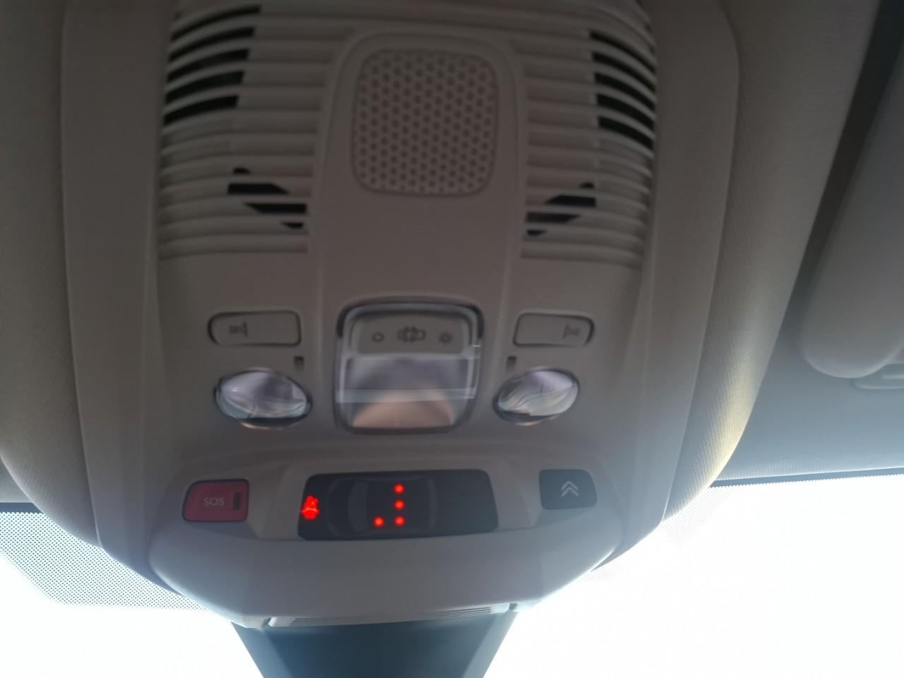 Citroën C5 Aircross hybrid rechargeable 180ch shine e-eat8 — photo 23