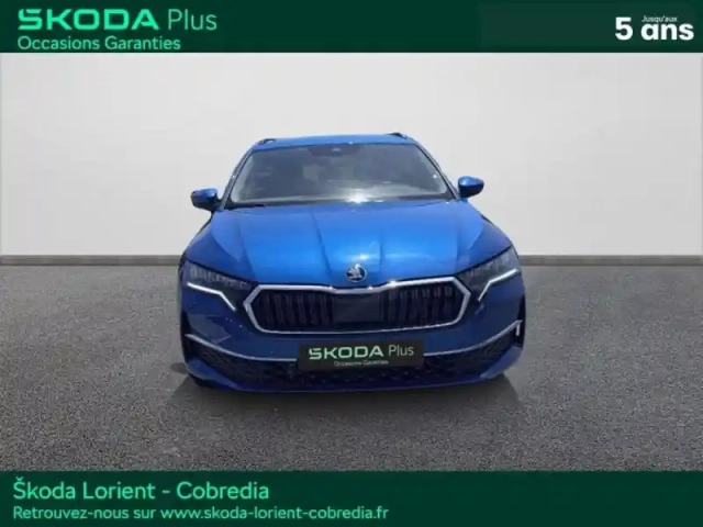 Skoda Octavia combi 2.0 tdi scr 150ch selection dsg7 — photo 2