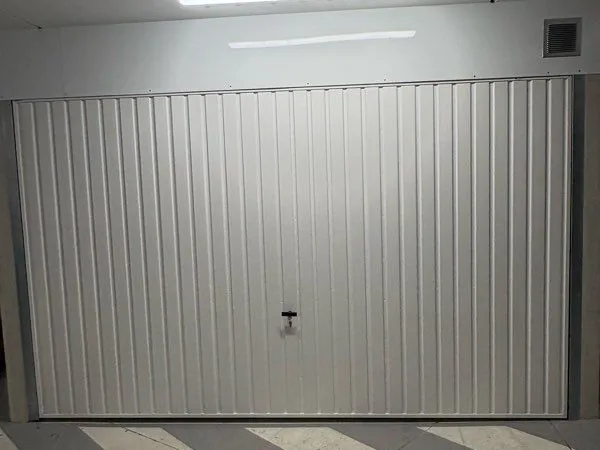 Box fermé 20 m² - bois-colombes