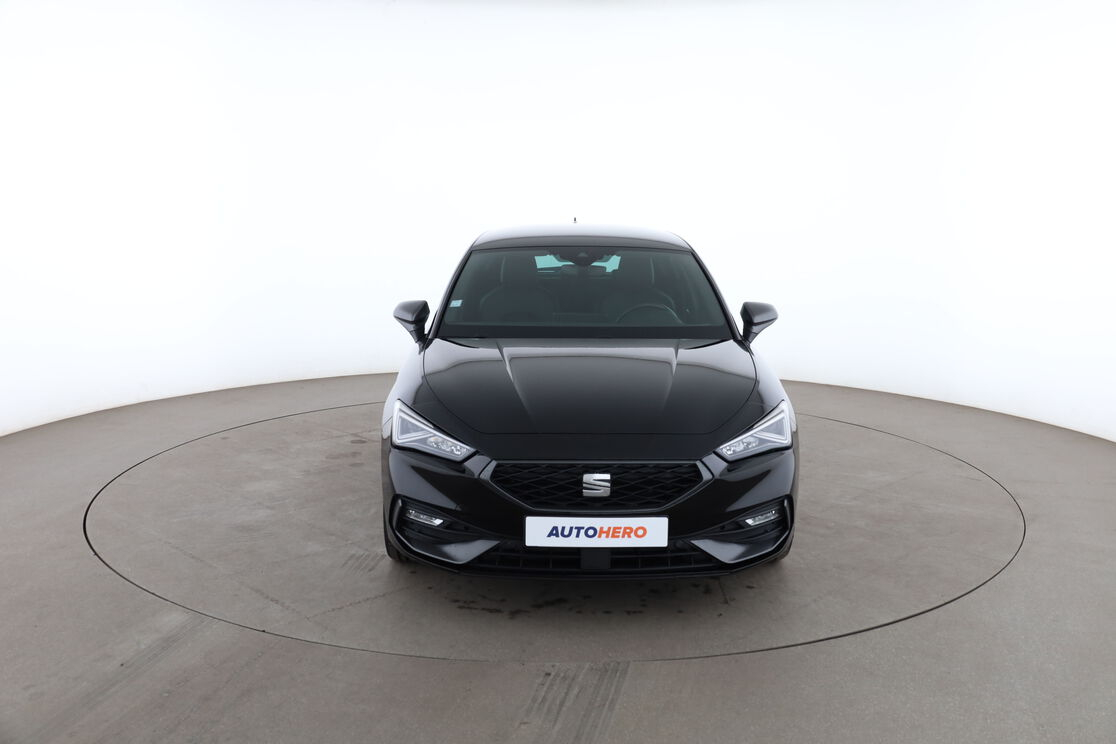 Seat Leon 1.5 eTSI FR DSG7 — photo 8