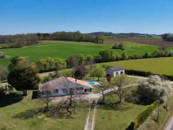 Villa renovee 4ch piscine