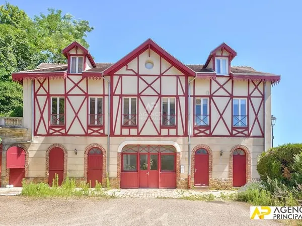 Maison Le Mesnil Le Roi 6 pièce(s) 192 m2