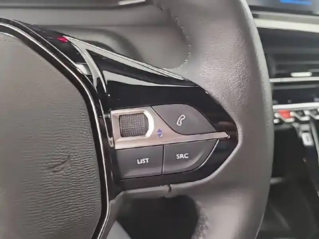 Peugeot 2008 puretech 100 s&amp;s bvm6 — photo 21