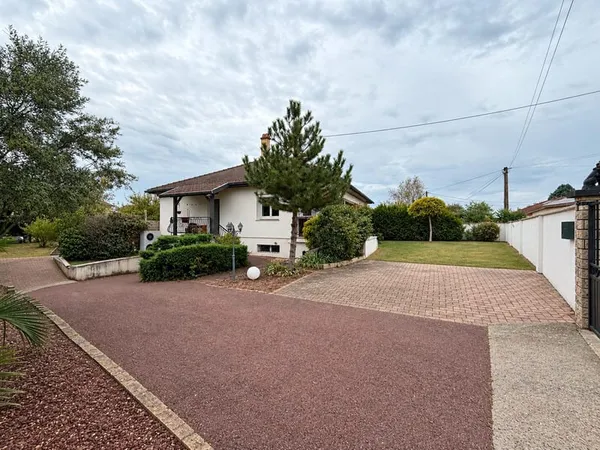 MAISON 5 PIECES 3 CHAMBRES 135 m²