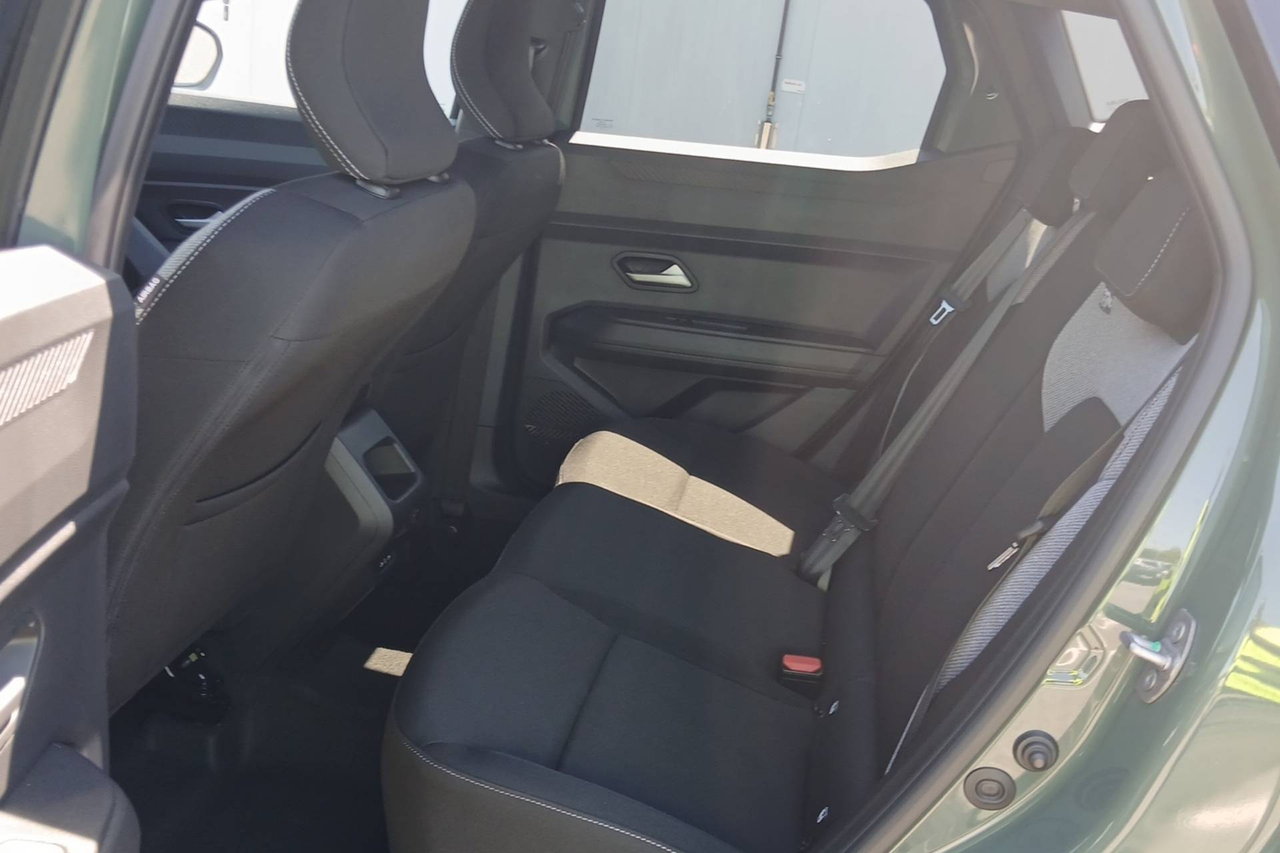 Dacia Duster — photo 11