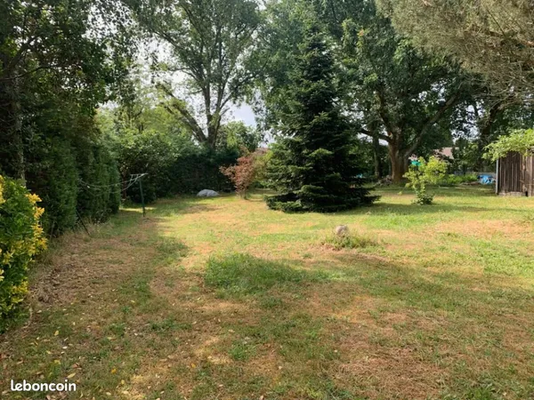 Terrain 420 m² Castres Gironde