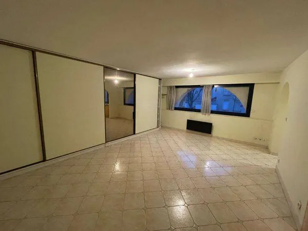 Appartement 2 pièces 56 m²