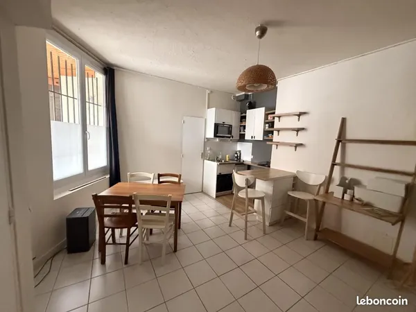 Studio 1 pièce 23 m²