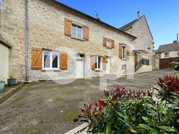 Maison 6 pièces 240 m²