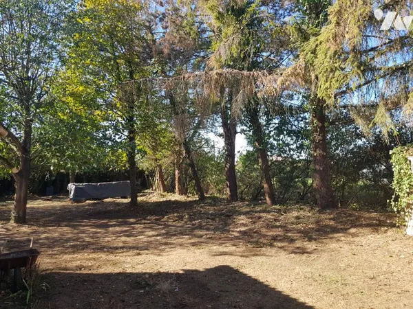 Terrain 660 m²
