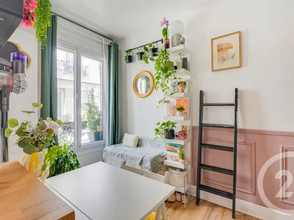 Studio 1 pièce 13 m²