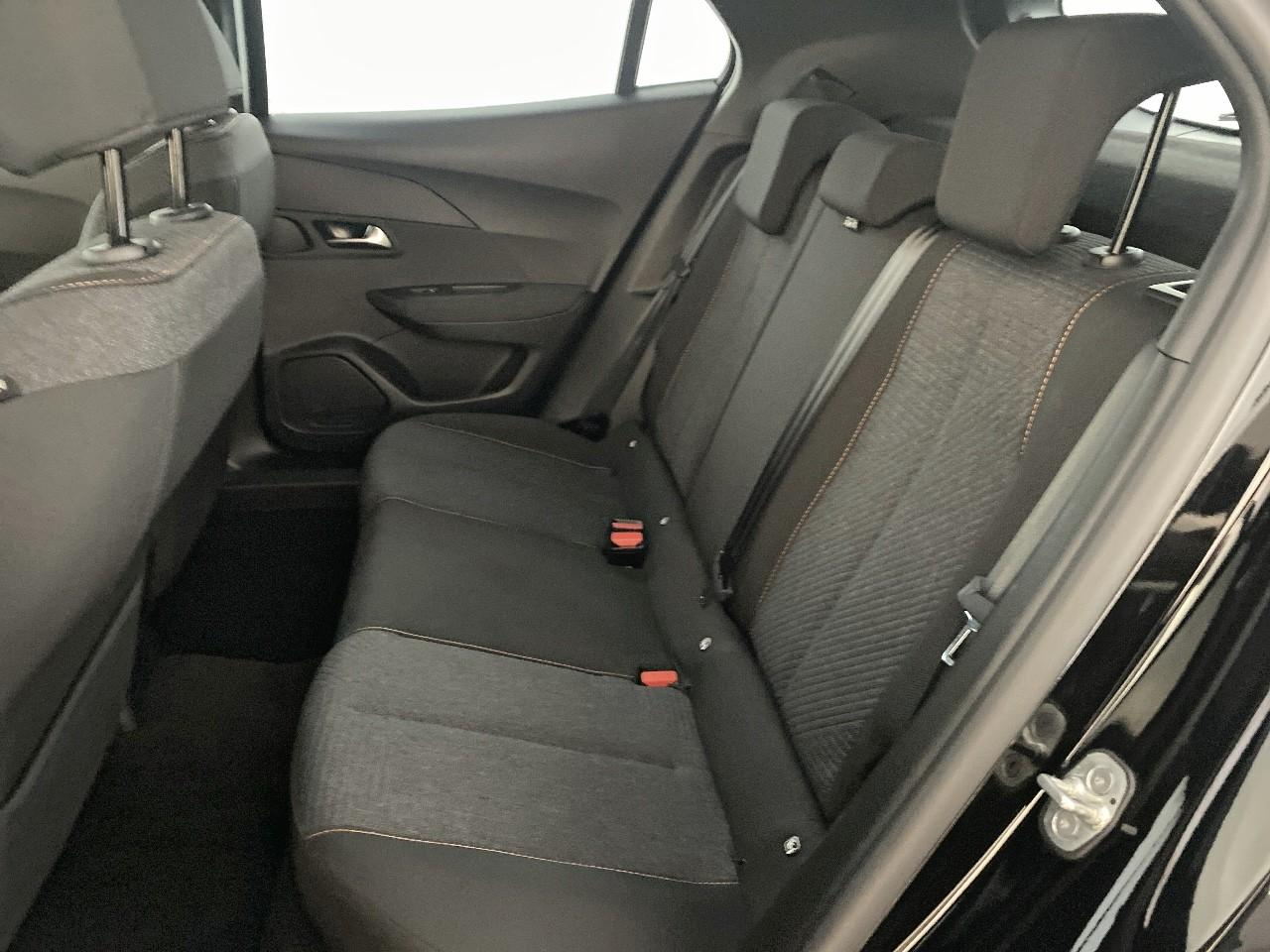 Peugeot 2008 hybrid 145 ch e-dcs6 style — photo 10
