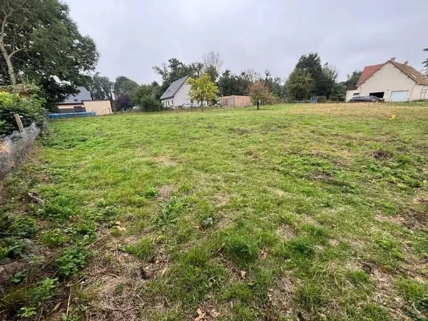 Terrain 839 m²