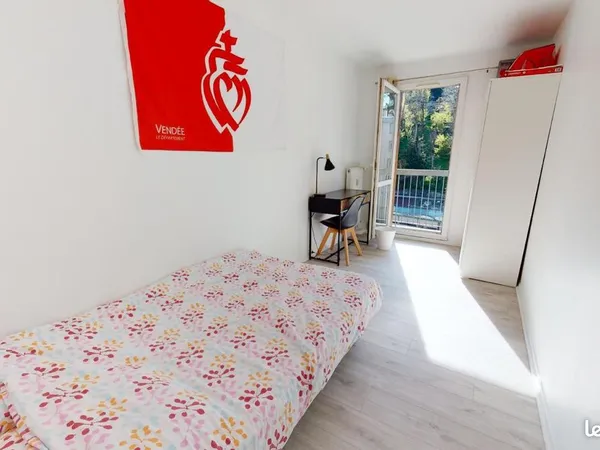 Chambre 5 pièces 70 m²