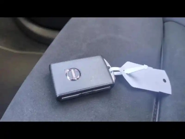 Volvo Xc40 t5 recharge 180 + 82ch ultimate dct 7 — photo 8