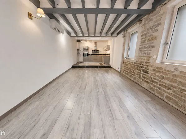 Loft 4 pièces 97 m²