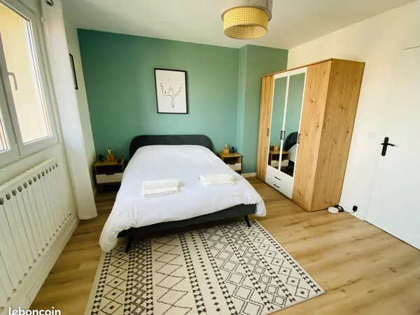 Grande chambre 20m2 avec SDB et WC privatif dans coliving