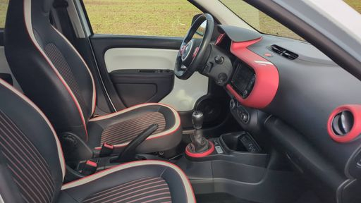 Renault Twingo 0.9 TCe 95 - Le Coq Sportif – 2019 – 58351 km – Essence – Boîte Manuelle — photo 14
