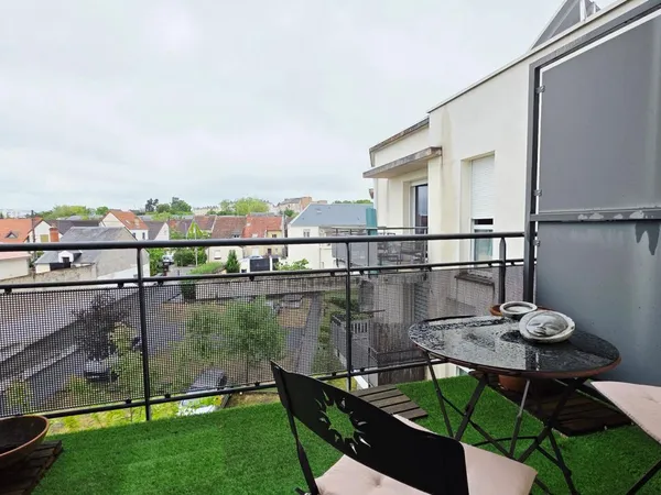 BOURGES APPARTEMENT RECENT 3 PIECES TERRASSE GARAGE PARKING