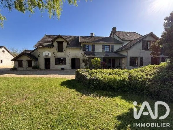 Maison 5 pièces 220 m²