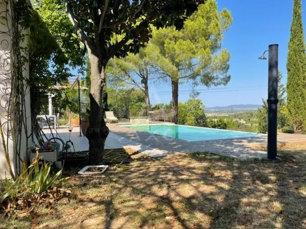 Villa 7 pièces 160 m²