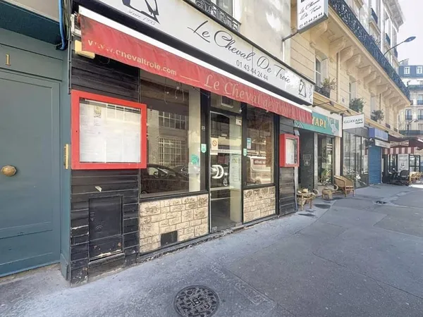 Boutique 1 pièce 90 m²
