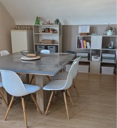 Grand appartement quartier piscine