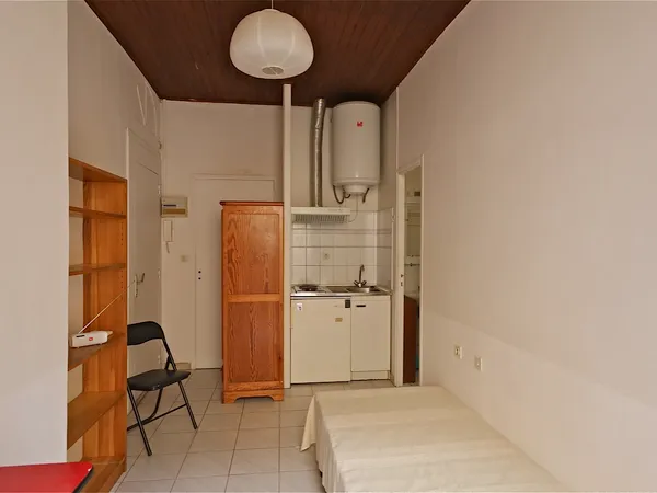 Loue studio 18m² Nîmes
