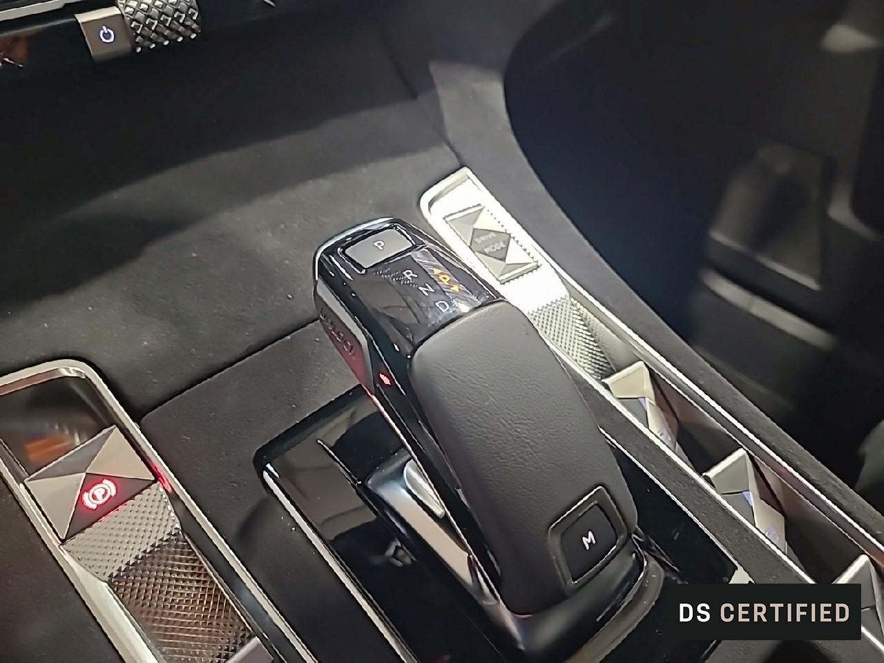 Ds Ds 7 crossback bluehdi 130 eat8 pallas — photo 17