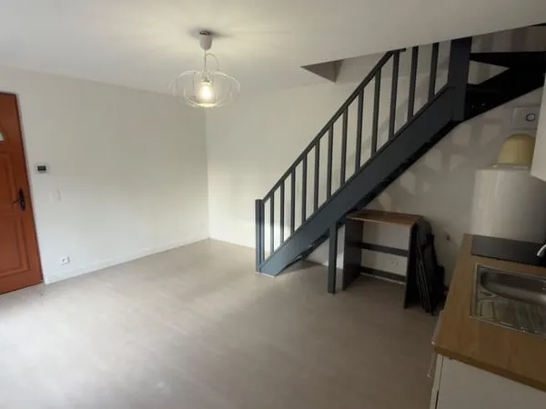 A LOUER DUPLEX 2 PIECES