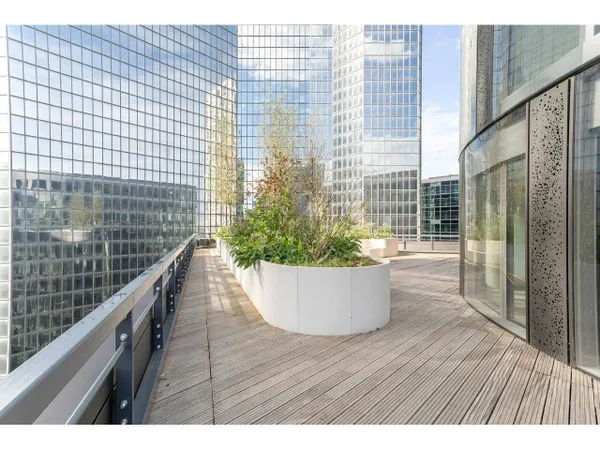 Bureaux 2752 m²
