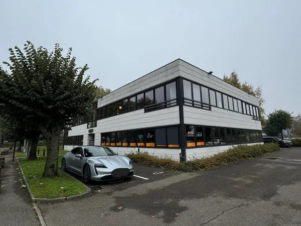 Bureaux 91 m²