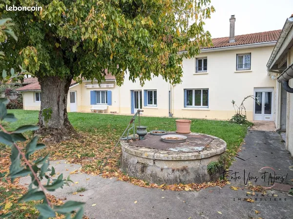 Maison 9 pièces 285 m²