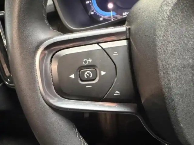 Volvo C40 recharge extended range 252ch plus — photo 15