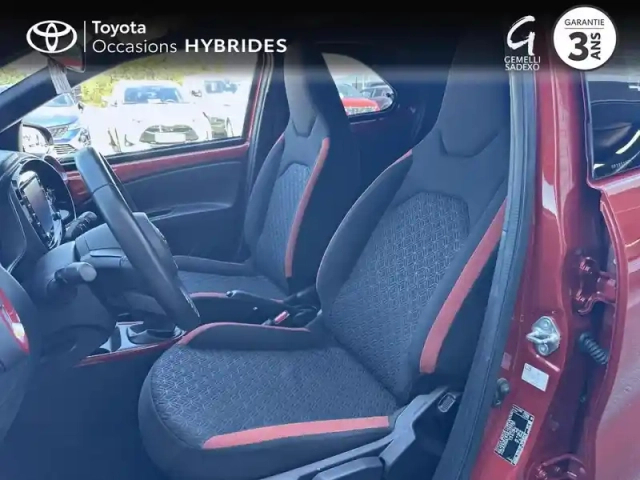 Toyota Aygo X 1.0 vvt-i 72ch design my23 — photo 11