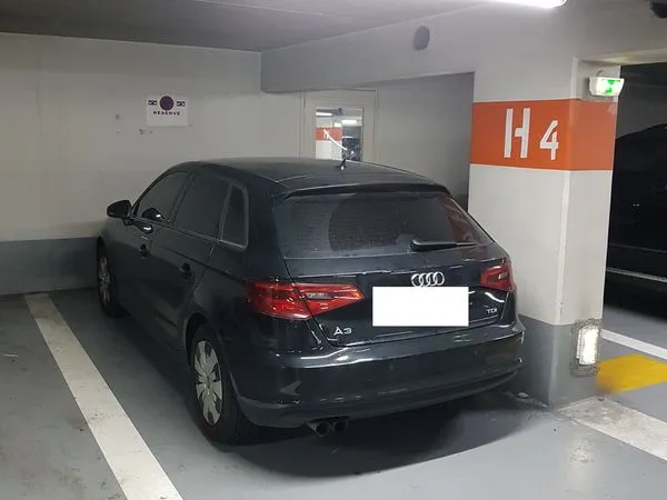 Place de parking en plein coeur de Fort de France