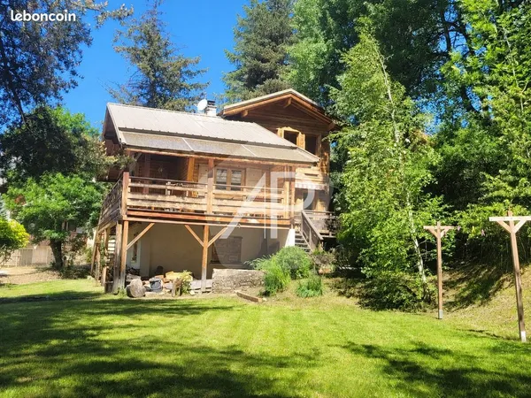 Chalet 7 pièces 180 m²