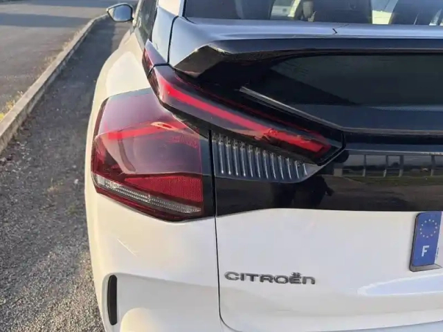 Citroën C4 e- 136 ch automatique — photo 17