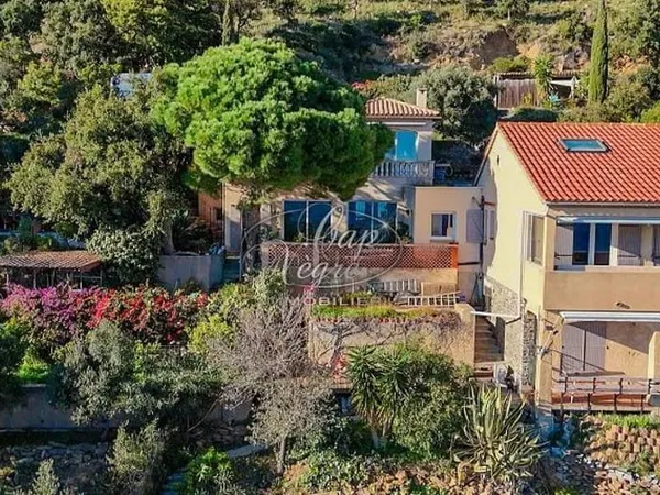 Maison - 5 pièce(s) - 180 m2