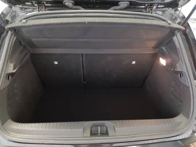 Renault Clio e-tech 140 - 21n — photo 71